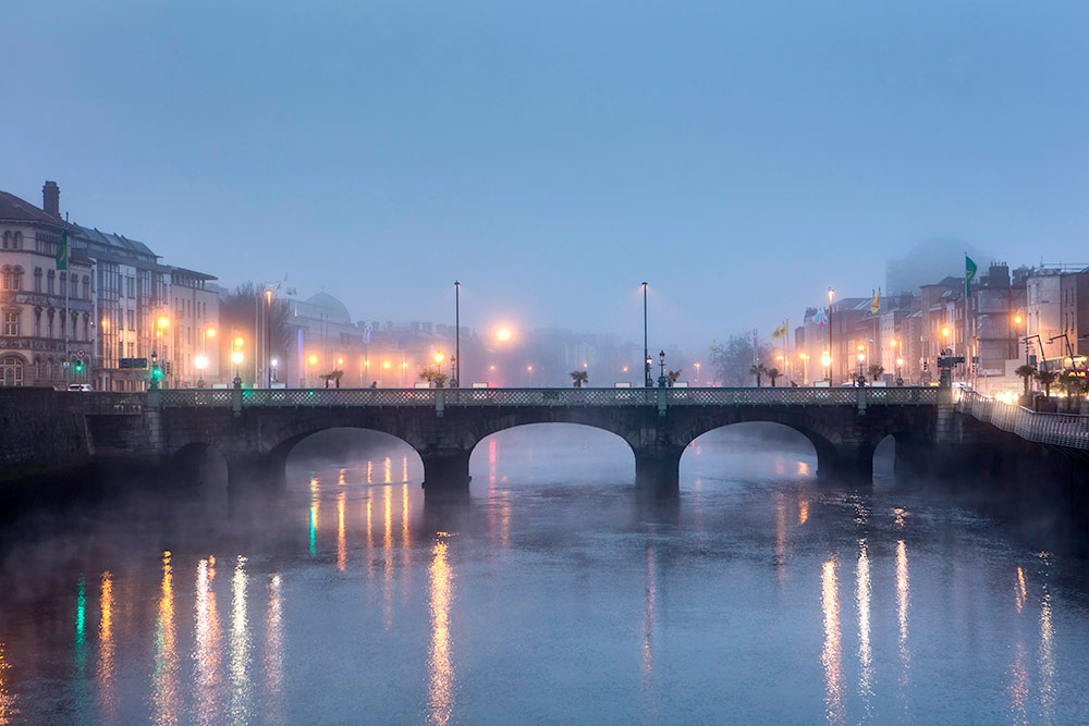 Grattan bridge in Dublin on a foggy day